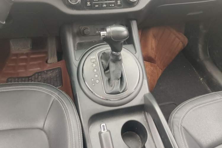 Used Kia Sportage R 2014 2.0L Automatic Two-Wheel Drive DLX Gear Lever