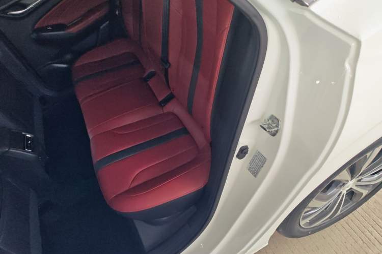 Used CHANGAN Eado 2021 PLUS Blue Whale NE 1.4T GDI DCT Flagship Model Left Rear Seat