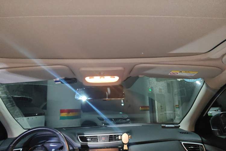 Used Nissan Qashqai 2019 2.0L CVT Luxury Edition Headliner