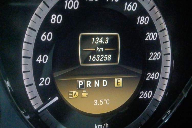 Used Mercedes-Benz E-Class 2011 E 260 CGI Coupe