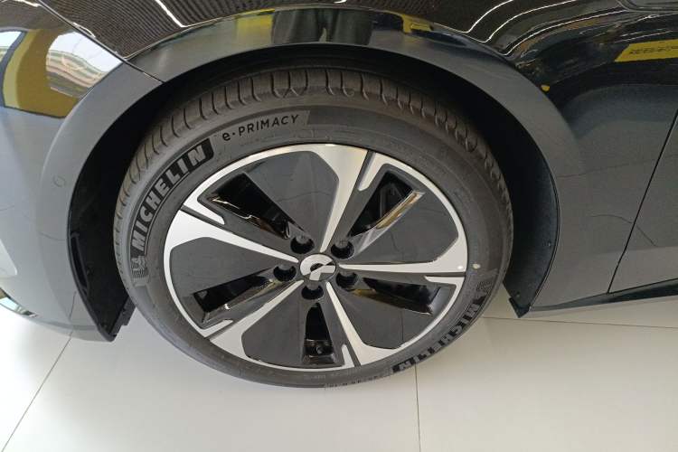 Used Nio ET5T 2025 100kWh Touring Exterior 4