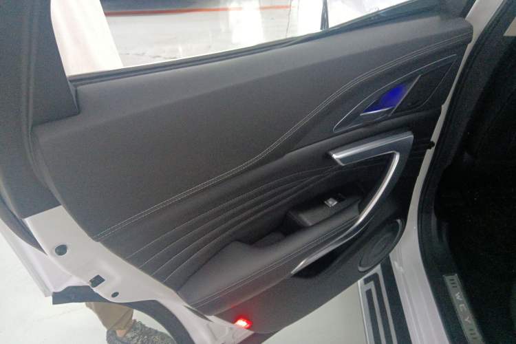 Used Wey VV7 2019 Upgraded Model 2.0T Flagship Version China VI