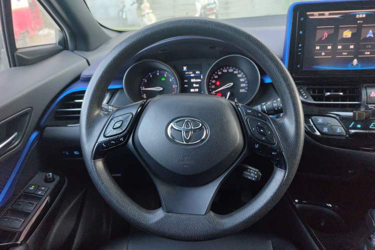 Used Toyota C-HR 2018 2.0L Leading Edition China V-standard
