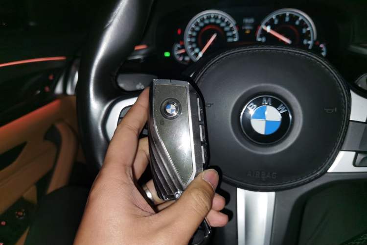 Used BMW 5 Series (Import) 2018 525i M Sport Package