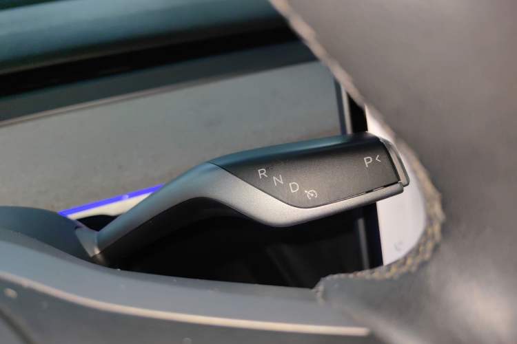 Used Tesla Model Y 2023 Rear-Wheel-Drive Version