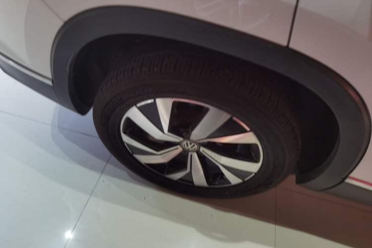 Used Volkswagen Tayron 2020 330TSI Two-Wheel Drive Luxury Smart Connectivity Version