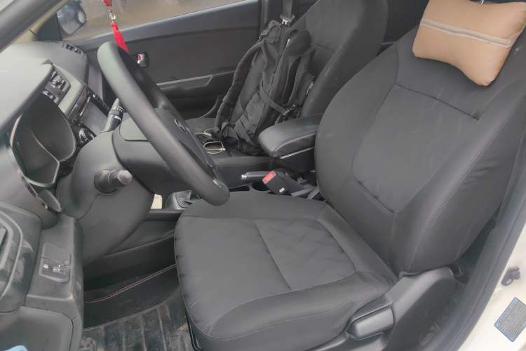 Used Kia K2 2015 Sedan 1.4L MT GLS