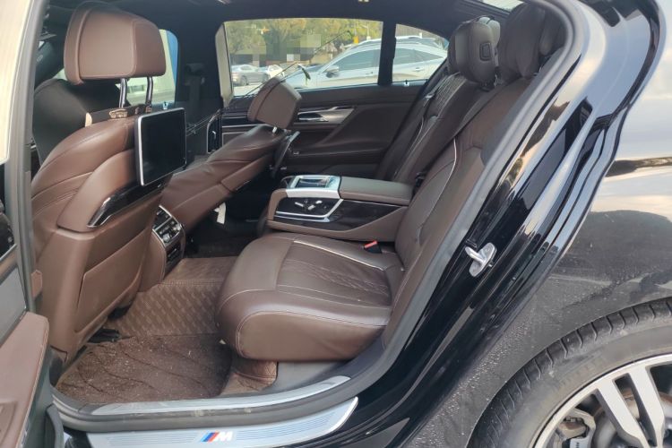 Used BMW 7 Series 2018 740Li M Sport Package Leading Model
