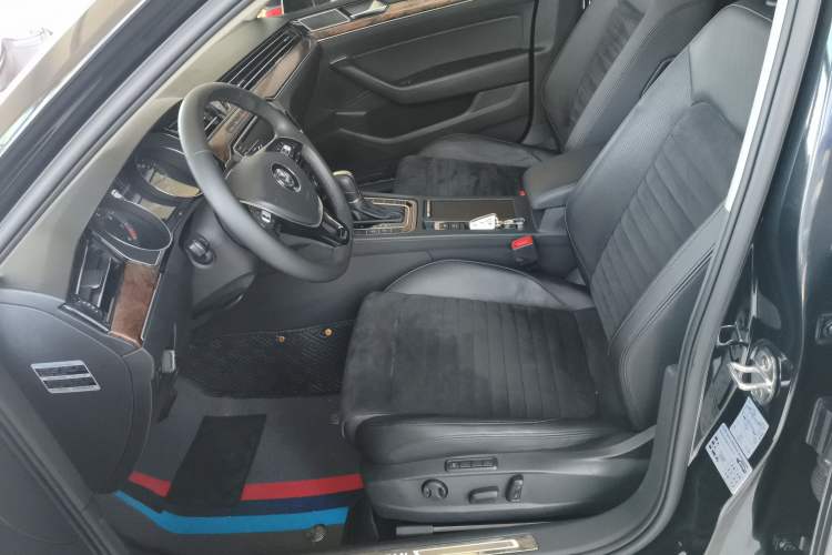 Used Volkswagen Magotan 2017 330TSI DSG Luxury Model Left Front Seat