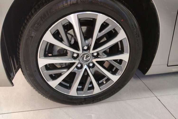 Used Lexus ES 2024 200 Premium Edition