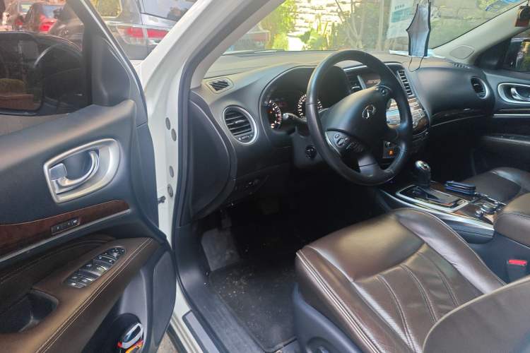 Used Infiniti QX60 2016 2.5 S/C Hybrid Two-Wheel-Drive Excellence Edition China V Standard