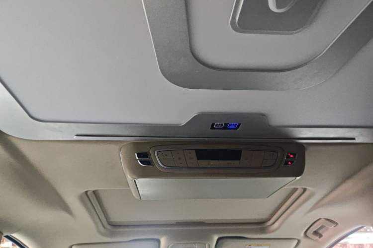 Used Buick GL8 2023 ES Lu Zun Deluxe Model