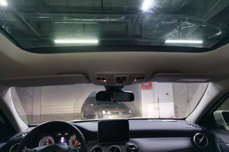 Used Mercedes-Benz GLA 2016 GLA 200 Fashion Model Headliner