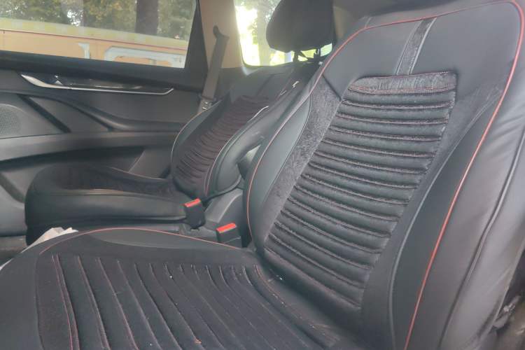 Used SAIC MAXUS D90 2017 2.0T Automatic Two-Wheel Drive Mercury
