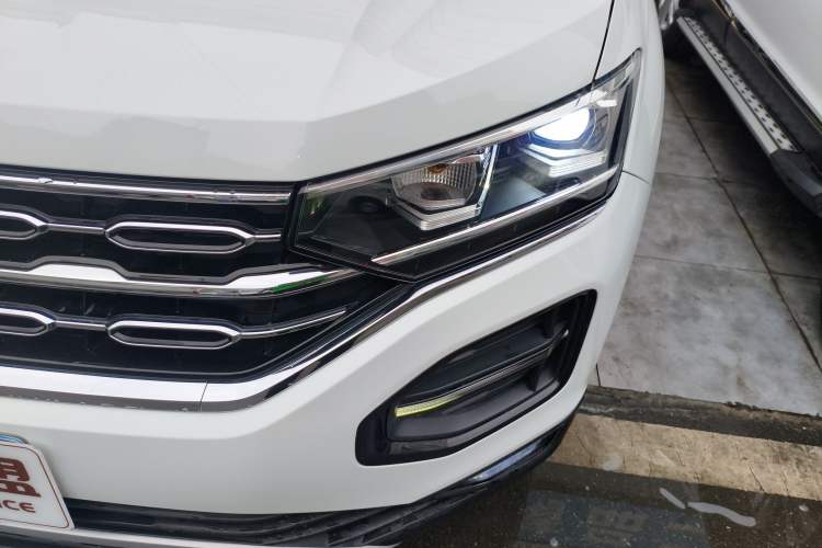 Used Volkswagen Tayron 2019 330TSI Two-Wheel Drive Luxury Model China VI Standard