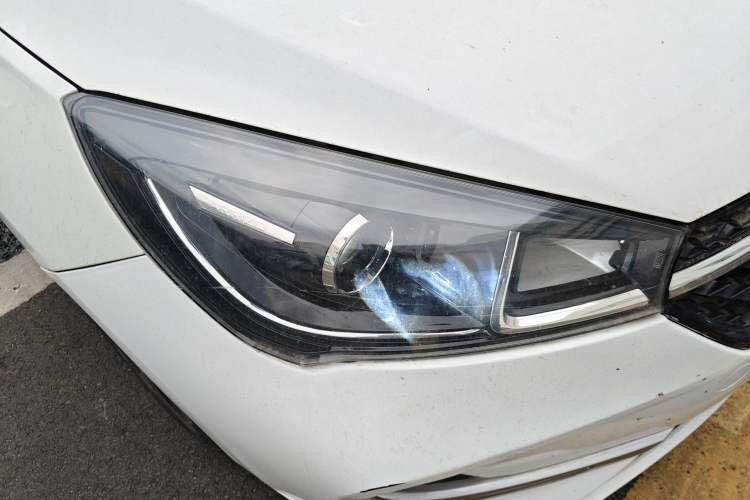 Used Chery Arrizo 5 2019 Revised PRO 1.5L CVT Youth Edition China VI Standard Right Front Headlight