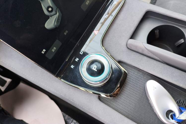 Used VOYAH PASSION 2023 Four-Wheel Drive Flagship Edition
