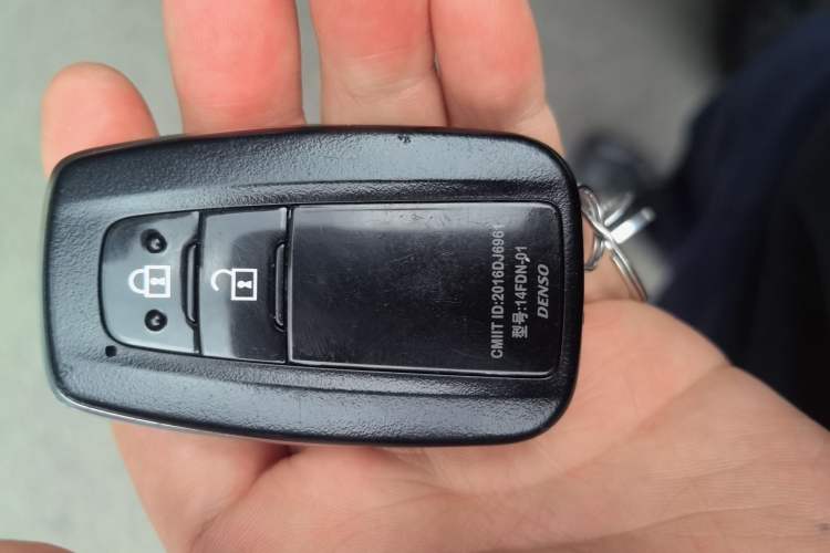 Used Toyota Prado 2018 3.5L Automatic TX-L with Rear-Mounted Spare Tire
