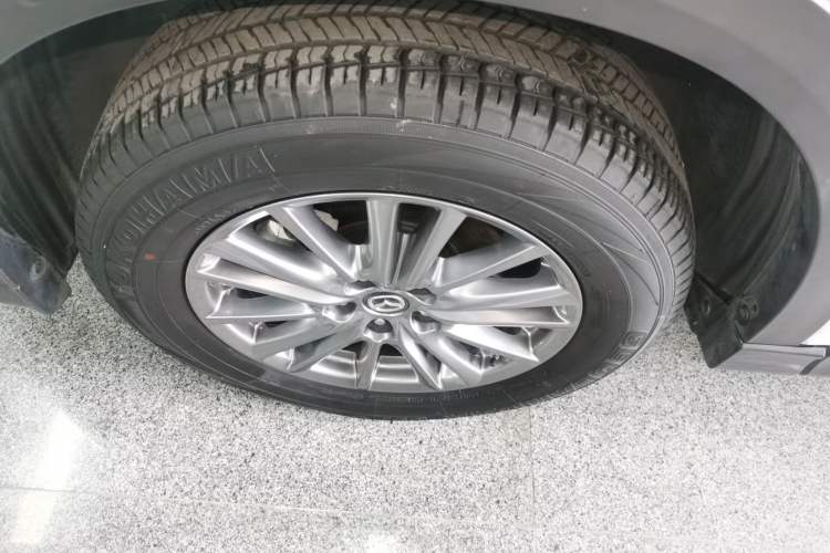 Used Mazda CX-5 2020 Revised Version 2.0L Automatic Two-Wheel Drive ZhiZun Trim Left Front Wheel Hub