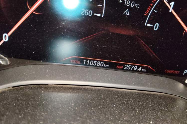 Used BMW 5 Series 2018 Revised Version 530Li Leading Edition Luxury Package Odometer Close Up