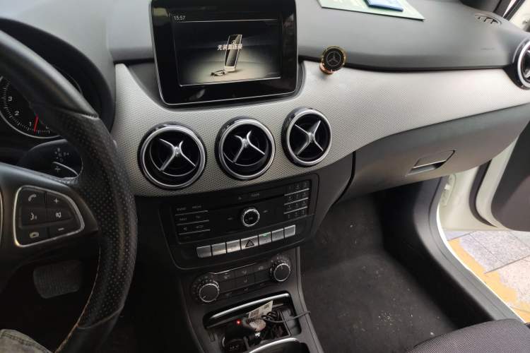 Used Mercedes-Benz B-Class 2015 B 200 Sport Edition