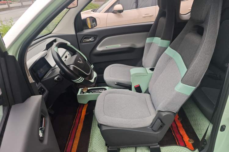 Used Wuling Hongguang MINIEV 2022 Macaron Premium Model – Lithium Iron Phosphate