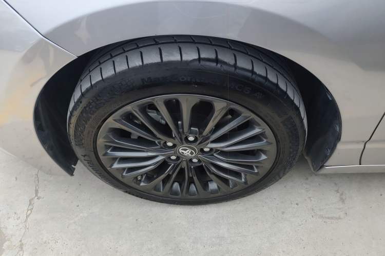 Used Toyota Avalon 2019 2.0L Luxury Edition China VI Standard Left Front Wheel Hub