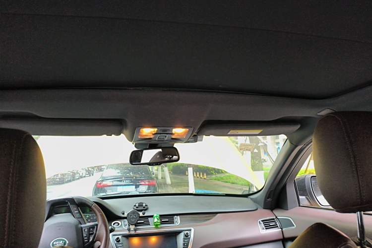 Used Land X7 2015 2.0T Panoramic Prestige Edition