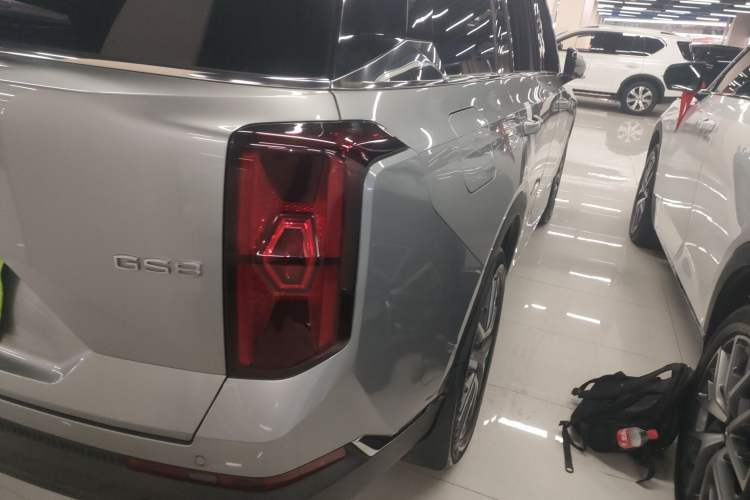 Used GAC Trumpchi GS8 2022 Linghang Series 2.0 TGDI Two-Wheel Drive Luxury Smart Connectivity Version (6 Seats) Right Rear Taillight