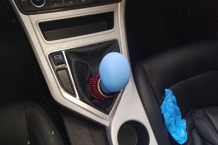 Used Geely Auto Vision 2019 Upgraded Model 1.5L Manual Luxury Version China V Standard
