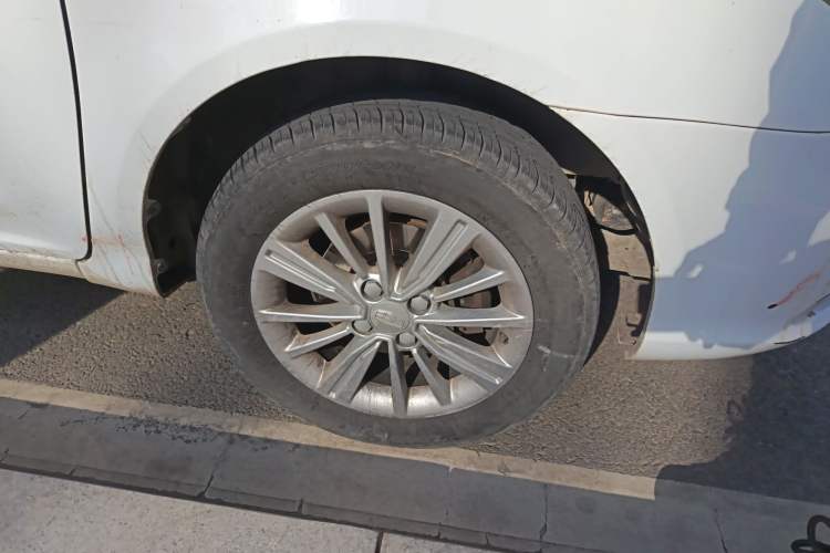 Used Geely Auto Diamond 2016 1.5L Manual Entry-Level Trim