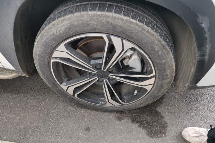 Used Geely Galaxy L7 2023 1.5T 115 km MAX Right Front Wheel Hub