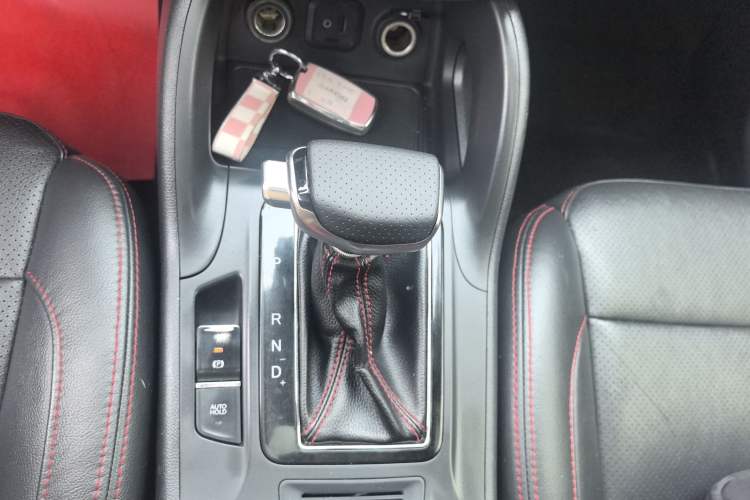 Used CHANGAN CS75 2014 1.8T Automatic Elite Model China IV Standard
