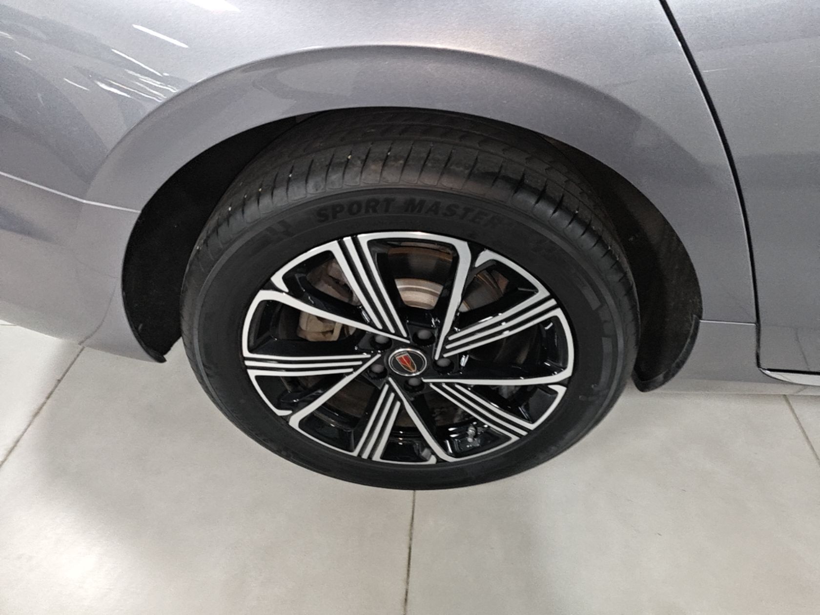 Hongqi H5 PHEV 2025 170 Super Hybrid Version — снимка 11