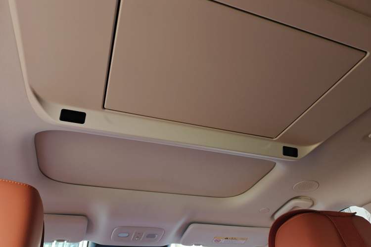 Used Wey Lanshan 2025 Four-Wheel Drive Max