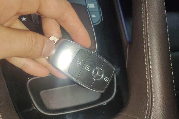 Used Mercedes-Benz GLE 2022 Refreshed GLE 350 4MATIC Dynamic Edition Interior 1