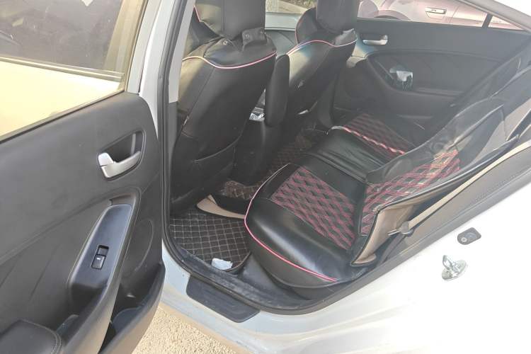 Used Kia K3 2016 1.6L Manual GL
