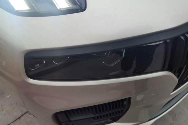 Used Lynk & Co 09 EM-P 2021 2.0T PHEV Halo Six-Seater Right Front Headlight