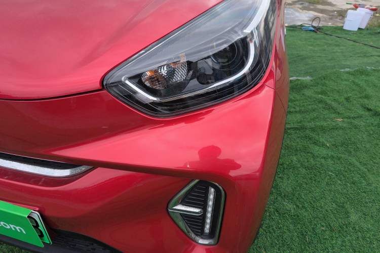 Used Chery QQ Little Ant 2022 Sweet Pink Edition Half-Sugar Version 3-Cell Lithium 30kW 301km
