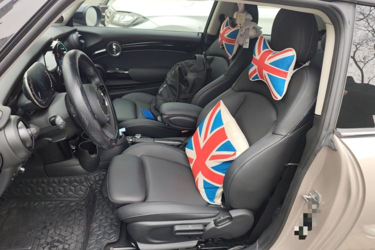 Used MINI 2023 1.5T COOPER Artist
