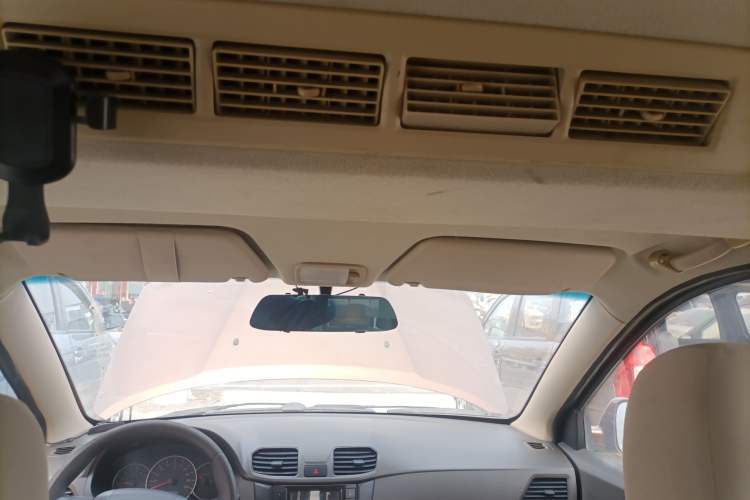 Used Wuling Hongguang 2014 1.5L S Standard Version
