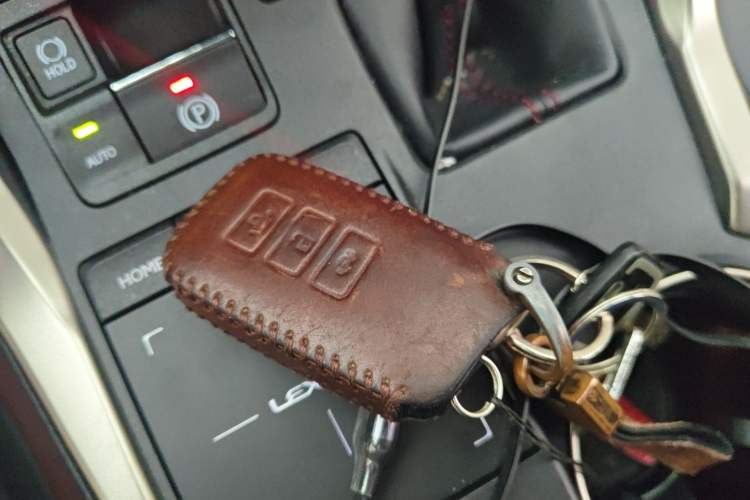 Used Lexus NX 2020 300h Front-Drive Fēngyuè Version China VI Standard
