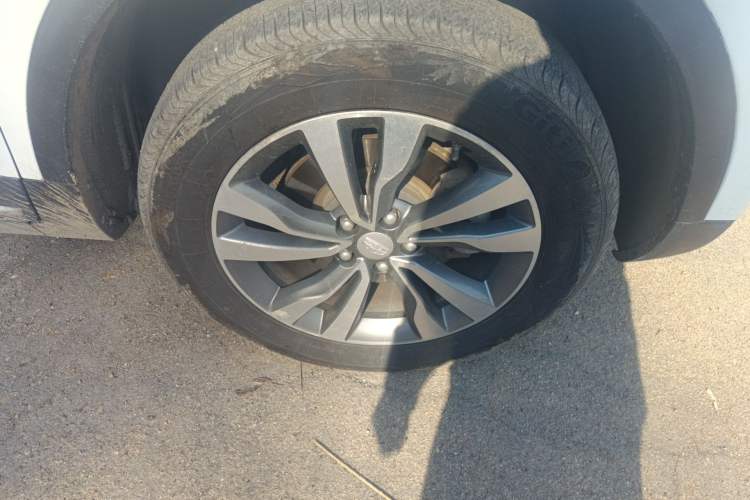 Used Geely Auto Emgrand X7 Sport 2016 1.8TD Automatic ZhiShang Model Right Front Wheel Hub