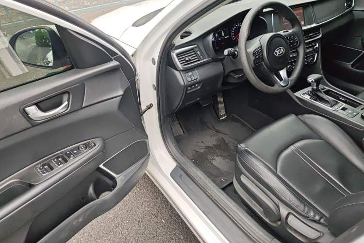 Used Kia K5 New Energy 2018 2.0L Smart Enjoyment Version Driver Seat