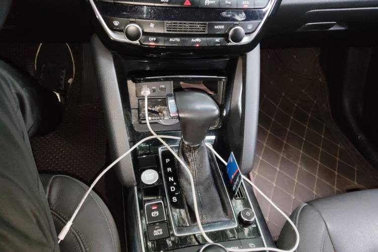 Used BORGWARD BX7 2016 28T Two-Wheel Drive Luxury Version 5 Seats
