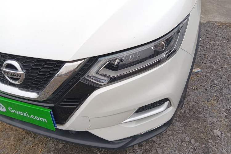 Used Nissan Qashqai 2022 2.0L CVT XV Premier Luxury Edition Left Front Headlight