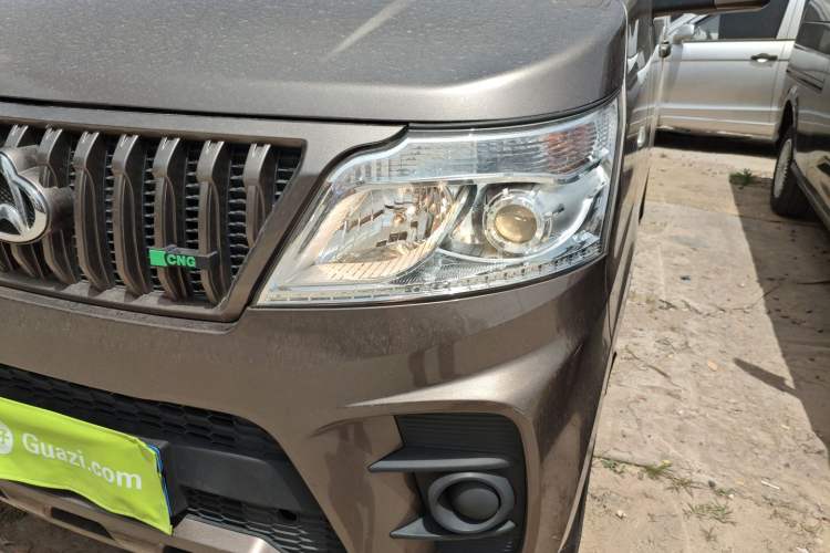 Used CHANGAN KAICHENG Ruixing M60 2023 1.6L CNG Comfort-Grade 6-Seater Passenger Vehicle
