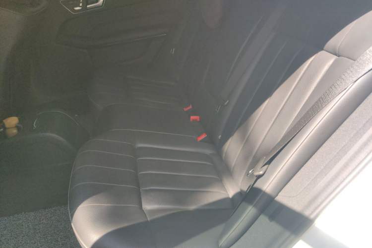 Used Mercedes-Benz E-Class 2015 Restyled E 260 L Sport Edition Left Rear Seat