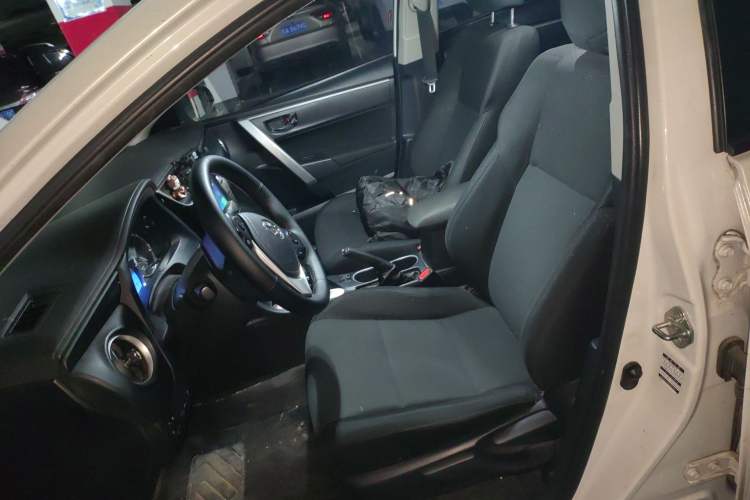 Used Toyota Levin 2017 Revised 185T CVT Elite Edition China V Standard Left Front Seat