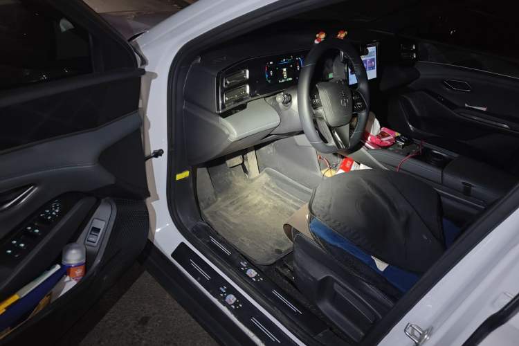 Used BYD Qin L 2024 DM-i 80KM Leading Model